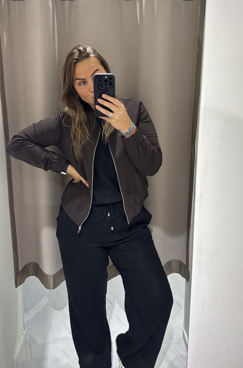 Mi Piace Dames Travel Bomber Jas – Espresso