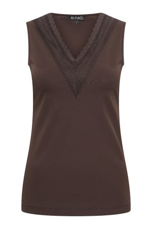 Mouwloze top in espresso met V-hals en kanten rand, geschikt als basislaag of nette solo top in Nederland.